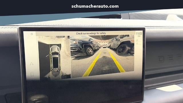 2023 Land Rover Defender 130 X-Dynamic SE