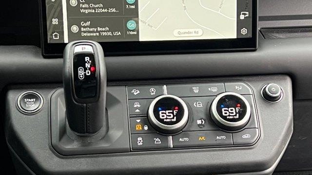 2025 Land Rover Defender 130 P400 X-Dynamic SE