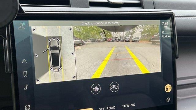 2025 Land Rover Defender 130 P400 X-Dynamic SE