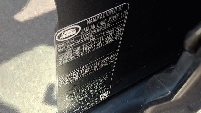 2023 Land Rover Defender 130 X-Dynamic SE