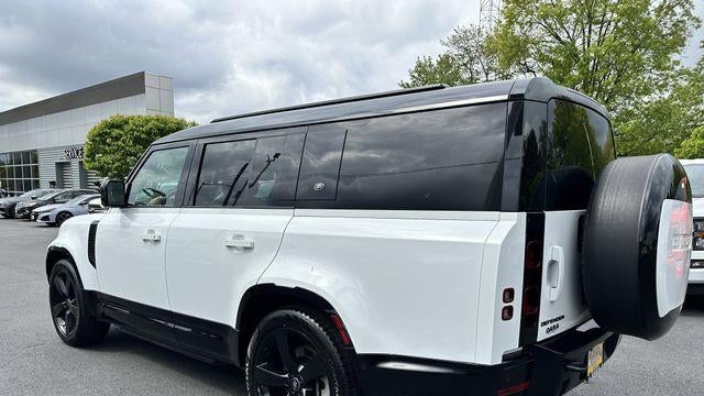 2024 Land Rover Defender 130 P400 X-Dynamic SE
