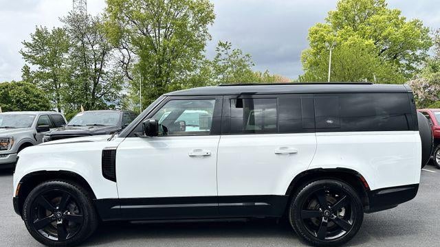 2024 Land Rover Defender 130 P400 X-Dynamic SE