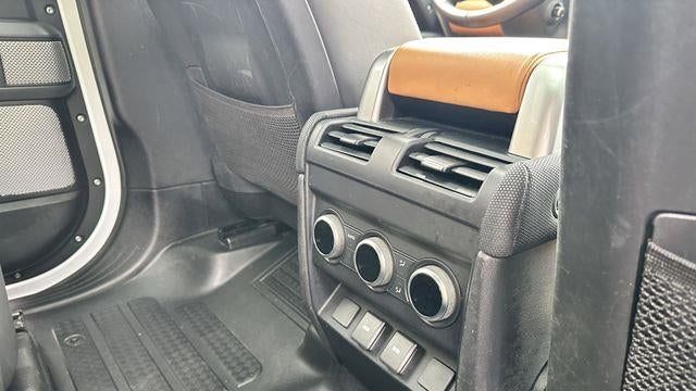 2024 Land Rover Defender 130 P400 X-Dynamic SE