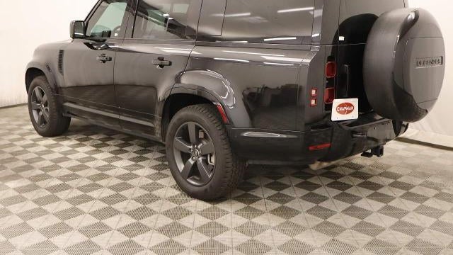 2025 Land Rover Defender 130 P400 X-Dynamic SE