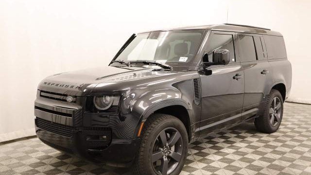 2025 Land Rover Defender 130 P400 X-Dynamic SE