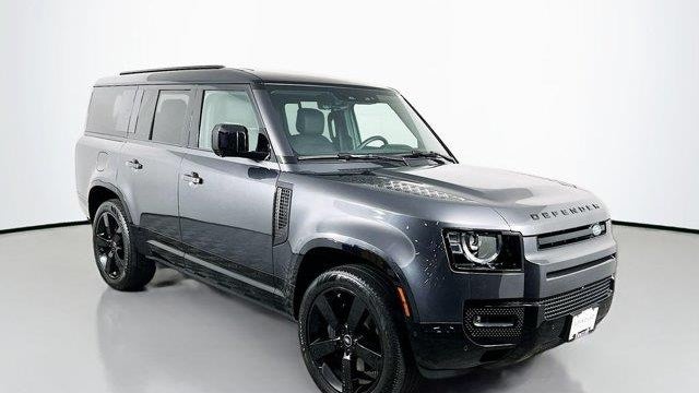 2025 Land Rover Defender 130 P400 X-Dynamic SE
