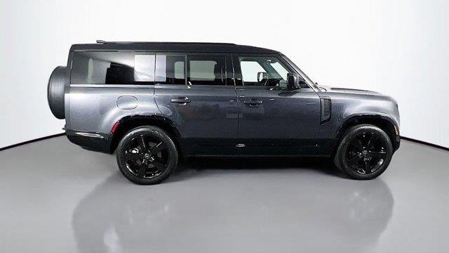 2025 Land Rover Defender 130 P400 X-Dynamic SE