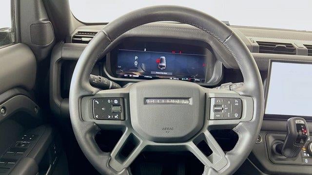 2025 Land Rover Defender 130 P400 X-Dynamic SE