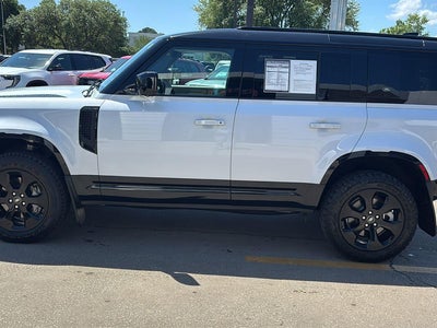 2022 Land Rover Defender AWD 110 X-Dynamic HSE 4DR SUV