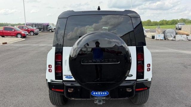 2022 Land Rover Defender 110 X-Dynamic HSE