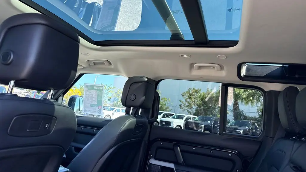 2020 Land Rover Defender 110 HSE