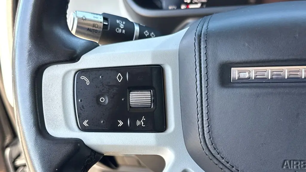 2020 Land Rover Defender 110 HSE