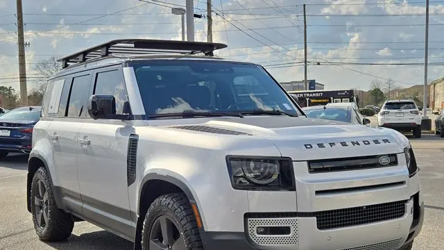 2020 Land Rover Defender 110 HSE