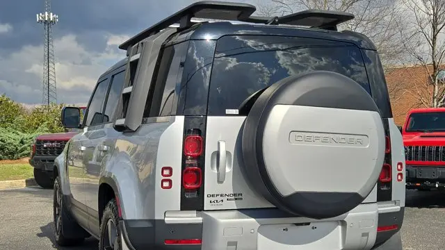 2020 Land Rover Defender 110 HSE