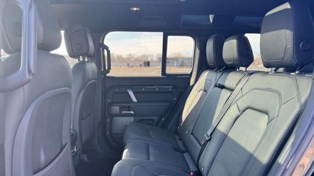 2024 Land Rover Defender 110 V8 P525