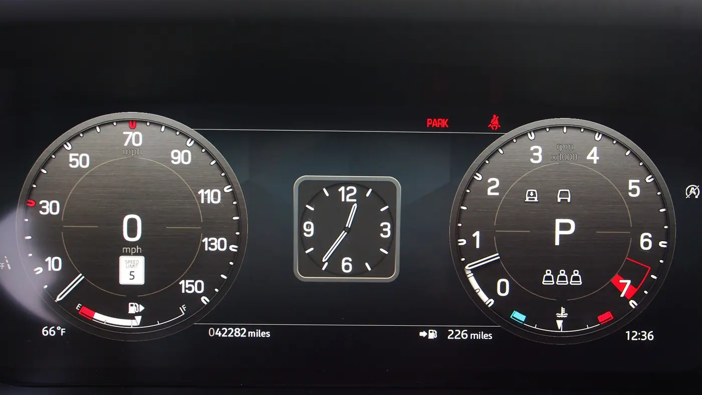 2024 Land Rover Defender 110 V8 P525
