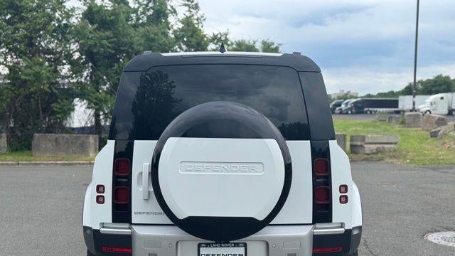 2024 Land Rover Defender 110 P400 S