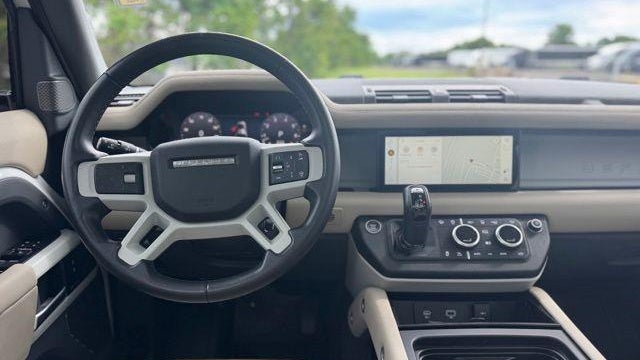 2024 Land Rover Defender 110 P400 S