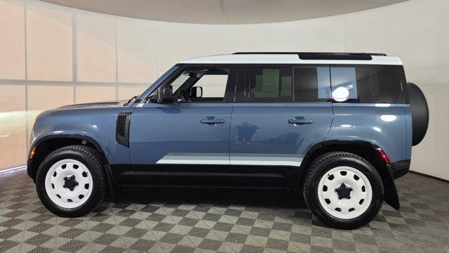 2025 Land Rover Defender 110 P400 S