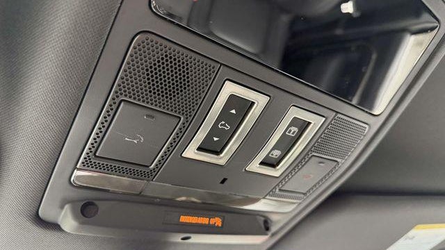 2023 Land Rover Defender 110 S