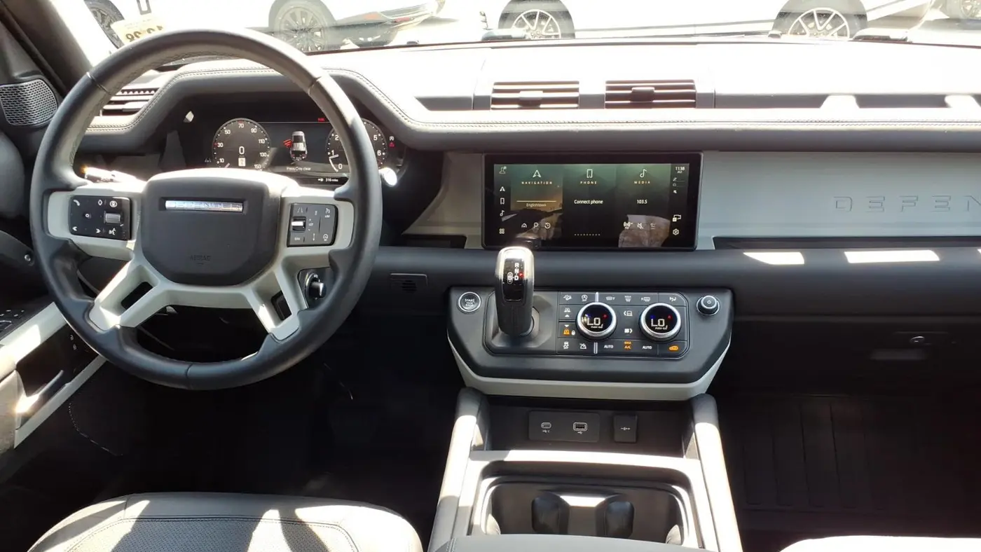 2024 Land Rover Defender 110 P300 S