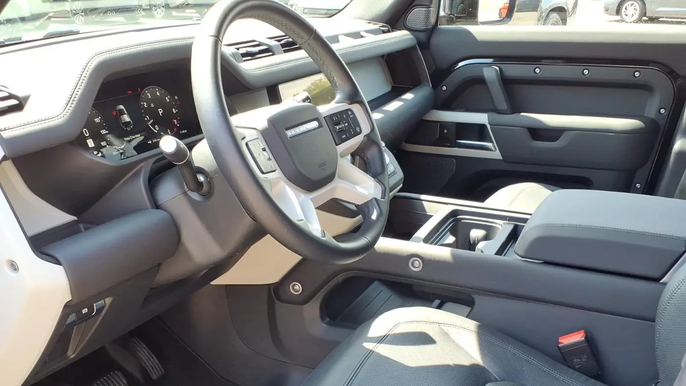 2024 Land Rover Defender 110 P300 S