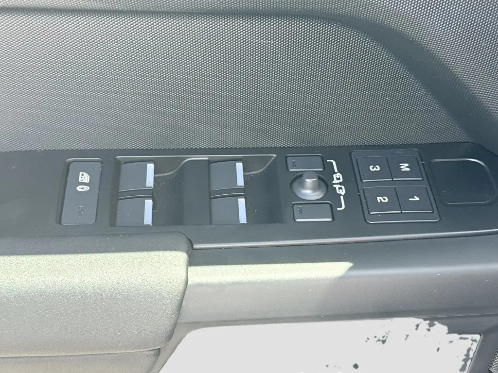 2025 Land Rover Defender - $48,405