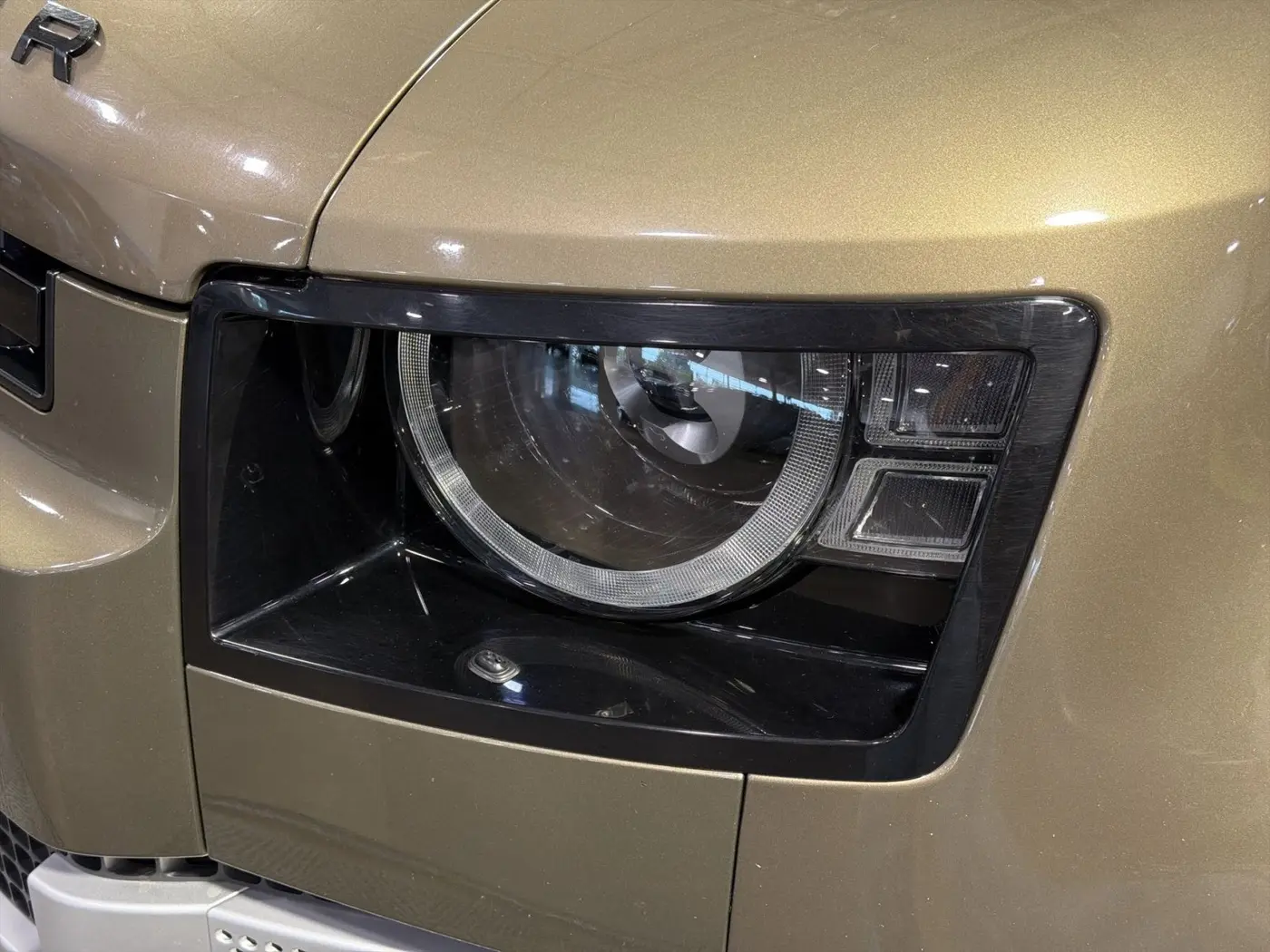 2025 Land Rover Defender - $46,000