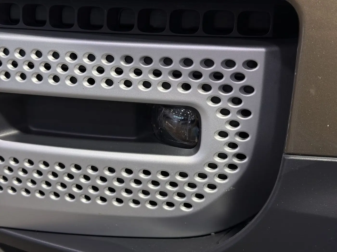 2025 Land Rover Defender - $46,000