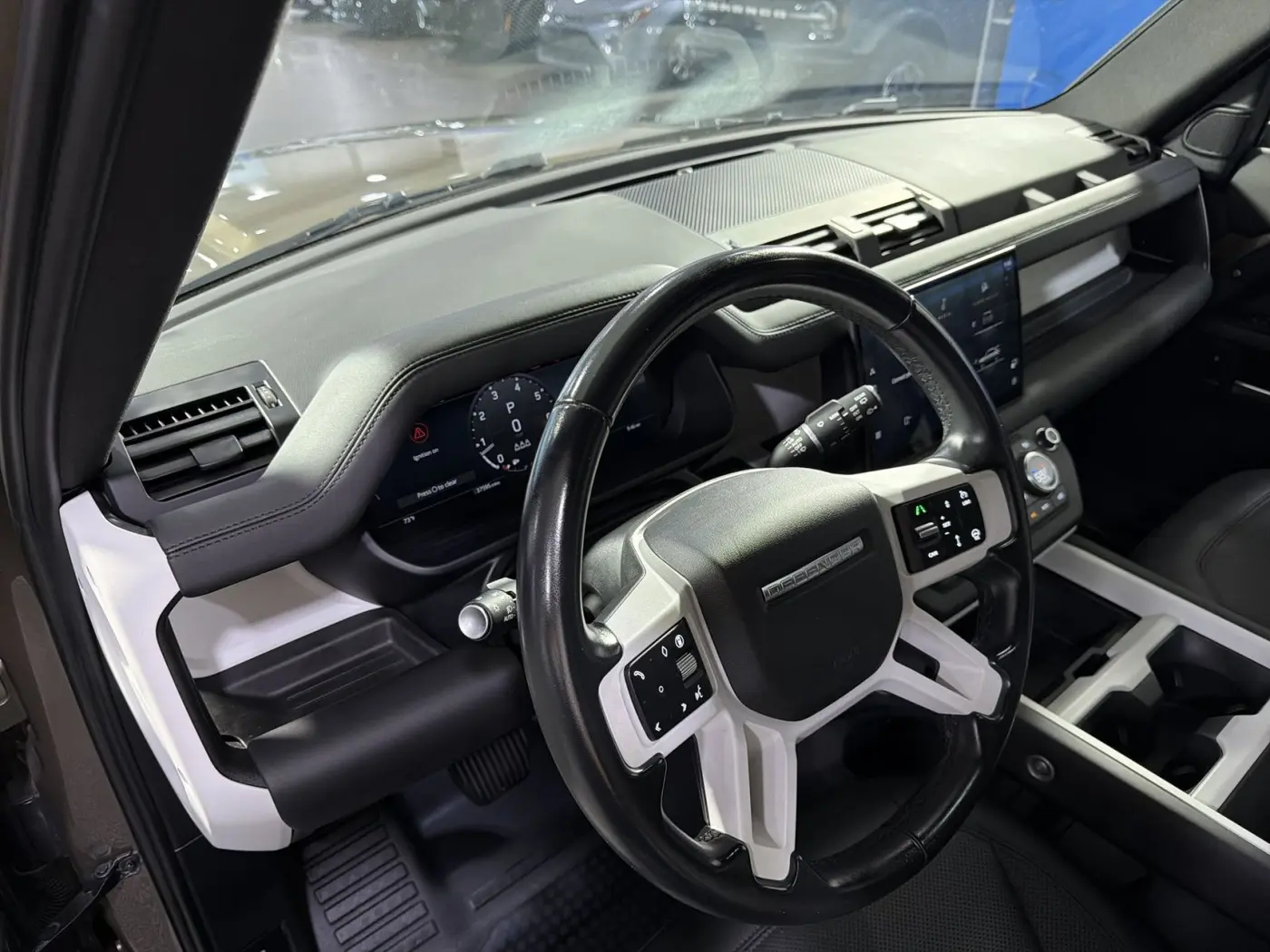 2025 Land Rover Defender - $46,000