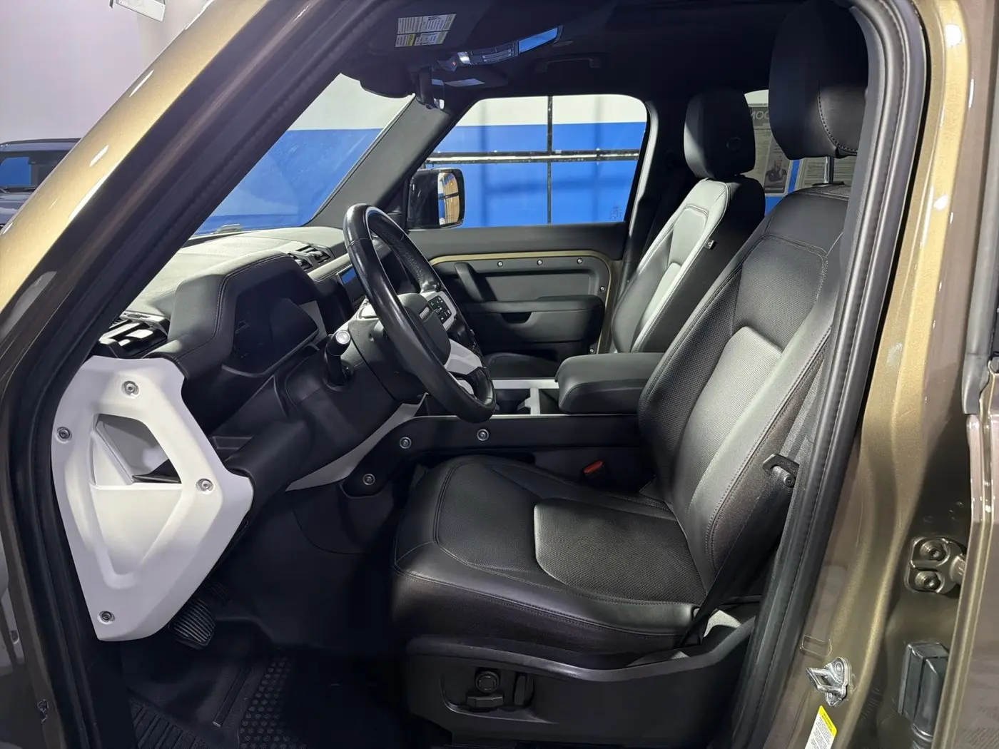 2025 Land Rover Defender - $46,000