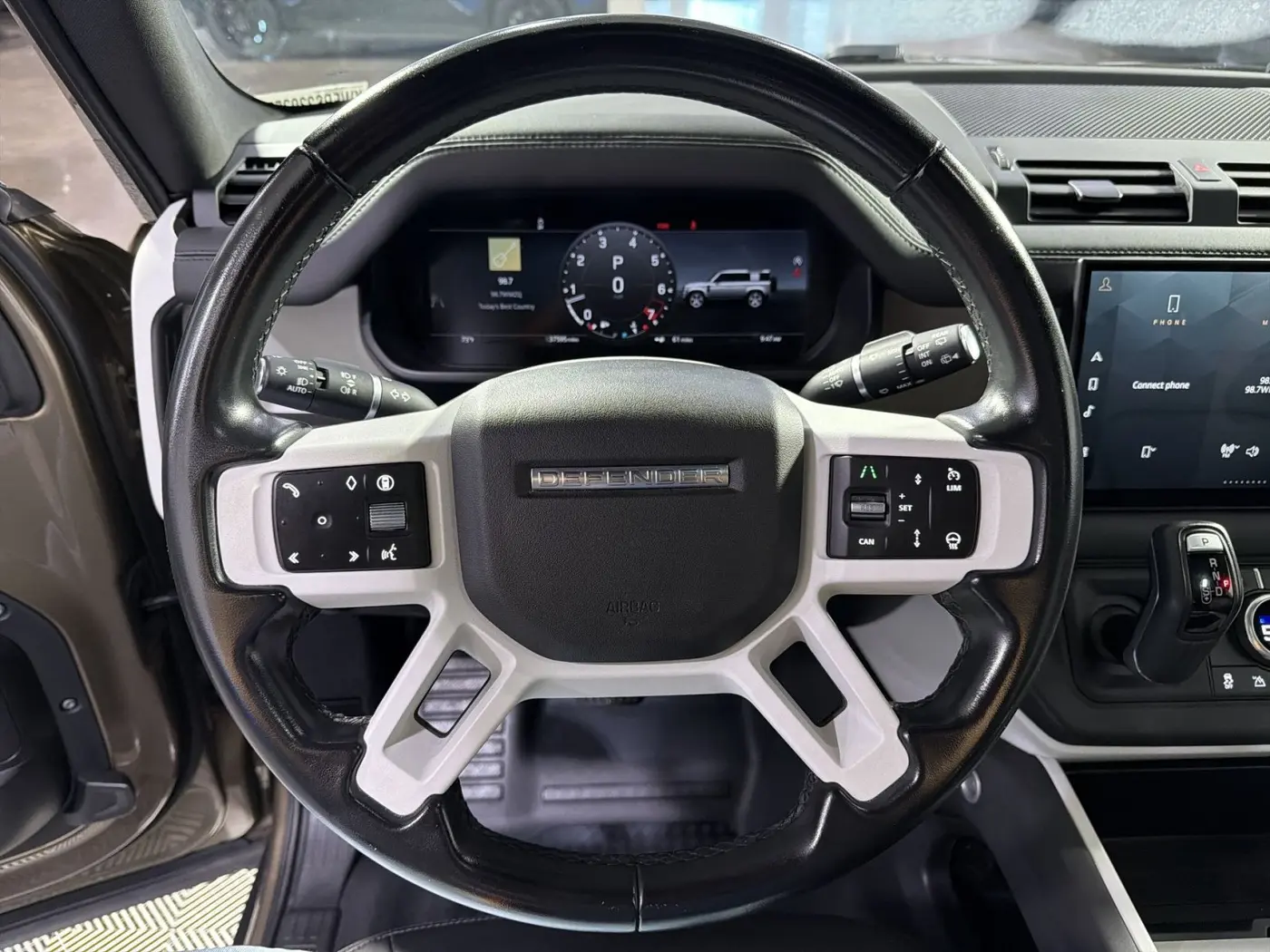 2025 Land Rover Defender - $46,000