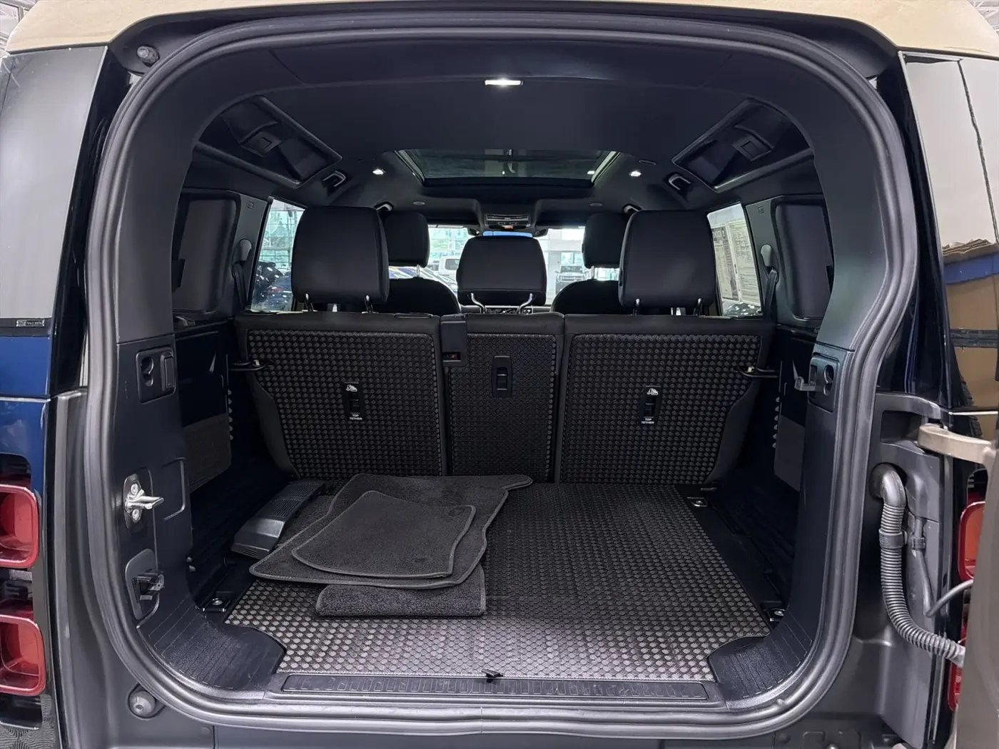 2025 Land Rover Defender - $46,000