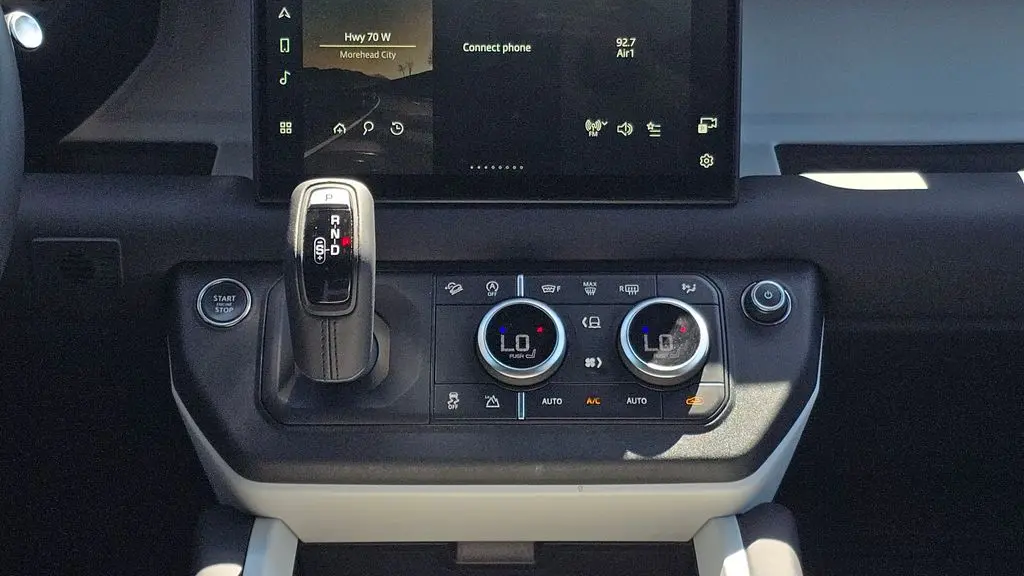 2025 Land Rover Defender 110 P300 S