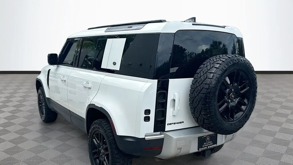 2024 Land Rover Defender 110 P300 S