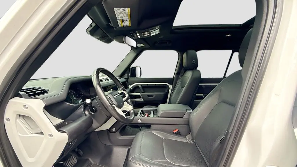2024 Land Rover Defender 110 P300 S