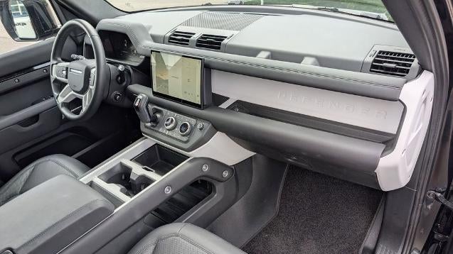 2025 Land Rover Defender 110 P300 S