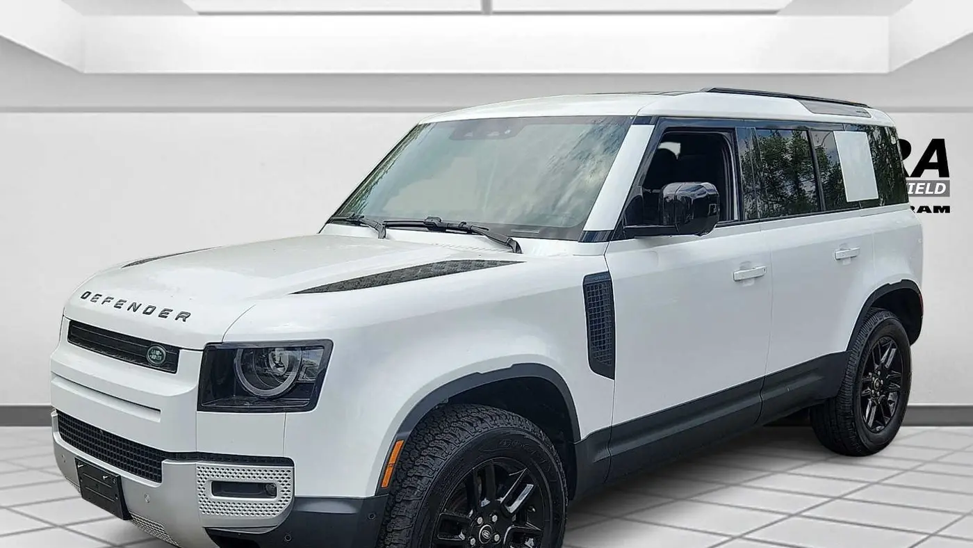 2025 Land Rover Defender 110 P300 S