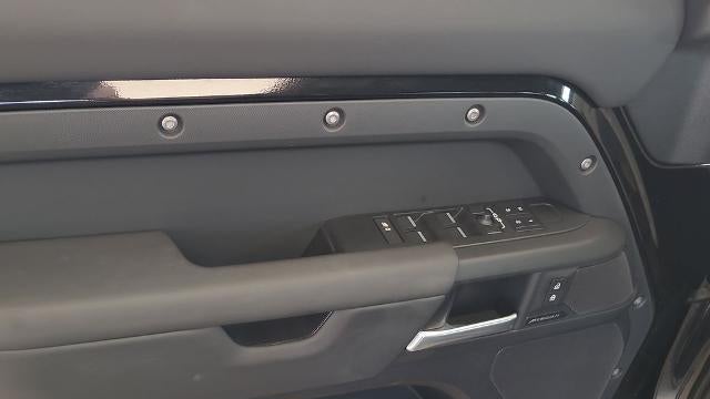 2025 Land Rover Defender 110 P300 S