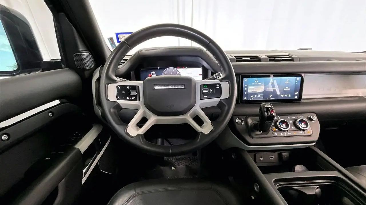 2023 Land Rover Defender 110 30th Anniversary Edition