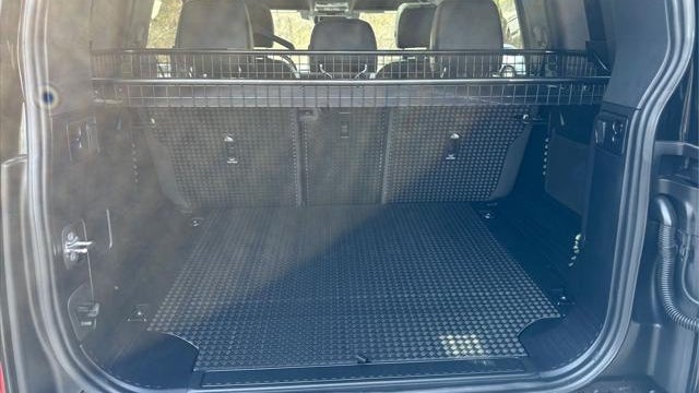 2024 Land Rover Defender 110 P300 S