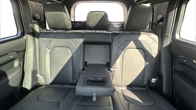 2024 Land Rover Defender 110 P300 S