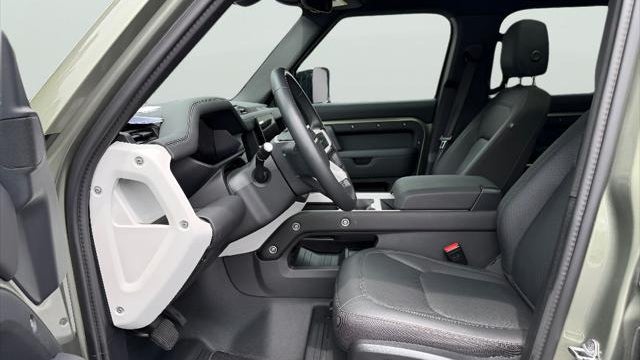 2025 Land Rover Defender 110 P300 S