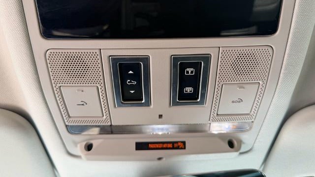2024 Land Rover Defender 110 P300 S