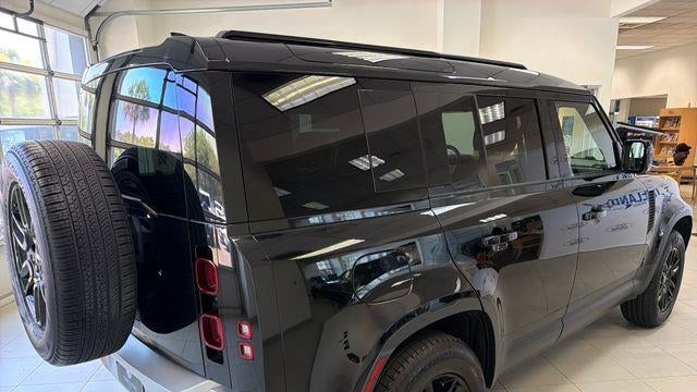2025 Land Rover Defender 110 P300 S