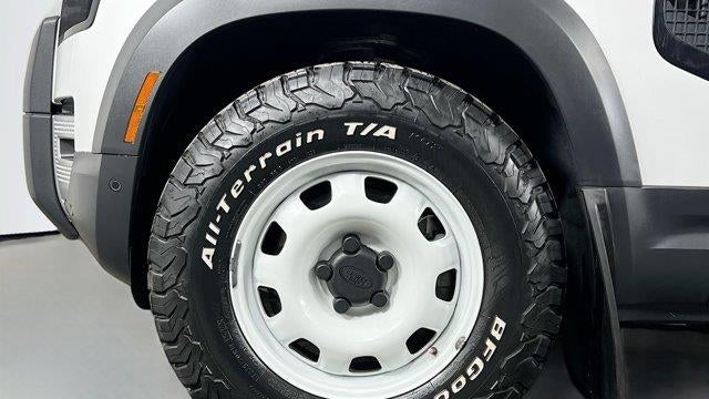 2023 Land Rover Defender 110 30th Anniversary Edition