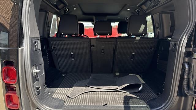 2025 Land Rover Defender 110 P300 S