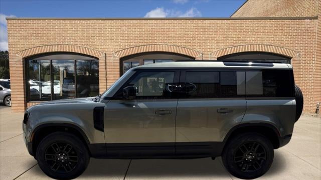 2025 Land Rover Defender 110 P300 S