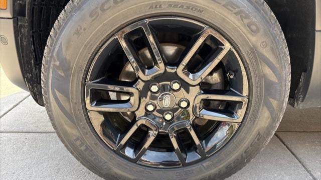 2025 Land Rover Defender 110 P300 S