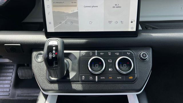 2025 Land Rover Defender 110 P300 S